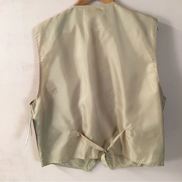 Vintage Basic Editions NWT Men's Tannish Gold Leather Vest Size L - Picture 2 of 11